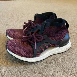 Adidas Ultra Boost - Maroon Knit